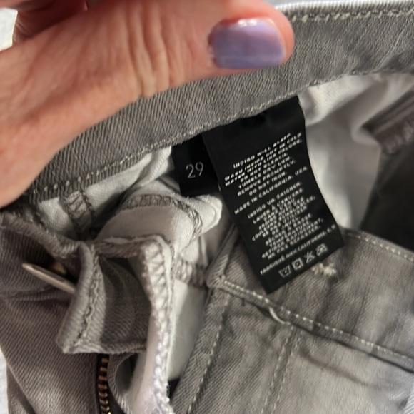 🤍JBrand Like New🤍 PRISTINE grey skinny stretch jeans. Size 29. - Picture 6 of 7